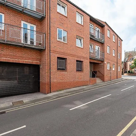 4 Crambeck Court *