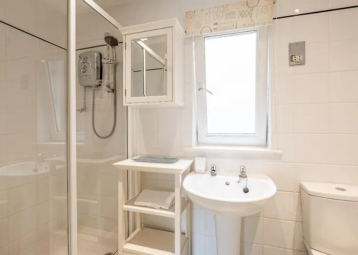4 Crambeck Court * York