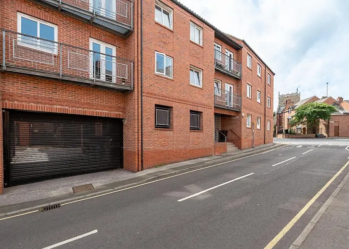 4 Crambeck Court *