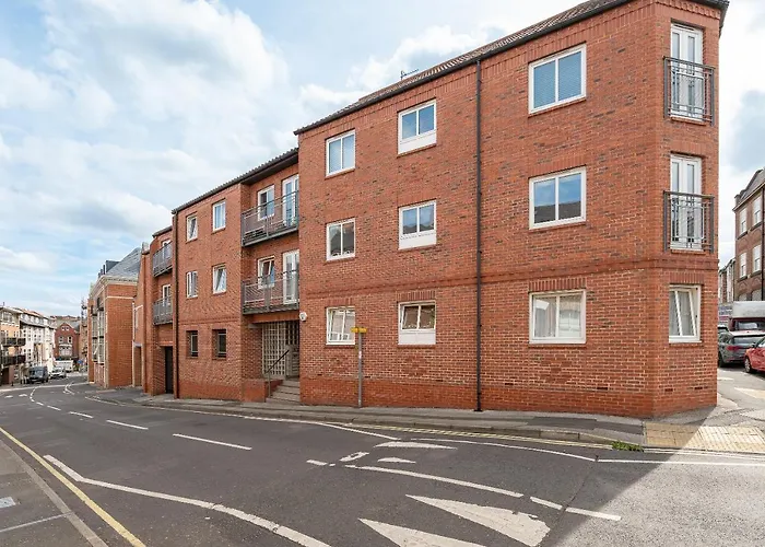 4 Crambeck Court York